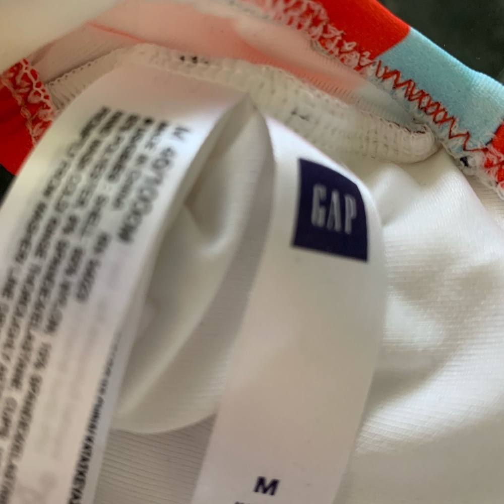 Gap bikini top in rainbow NWOT size M - Picture 3 of 3